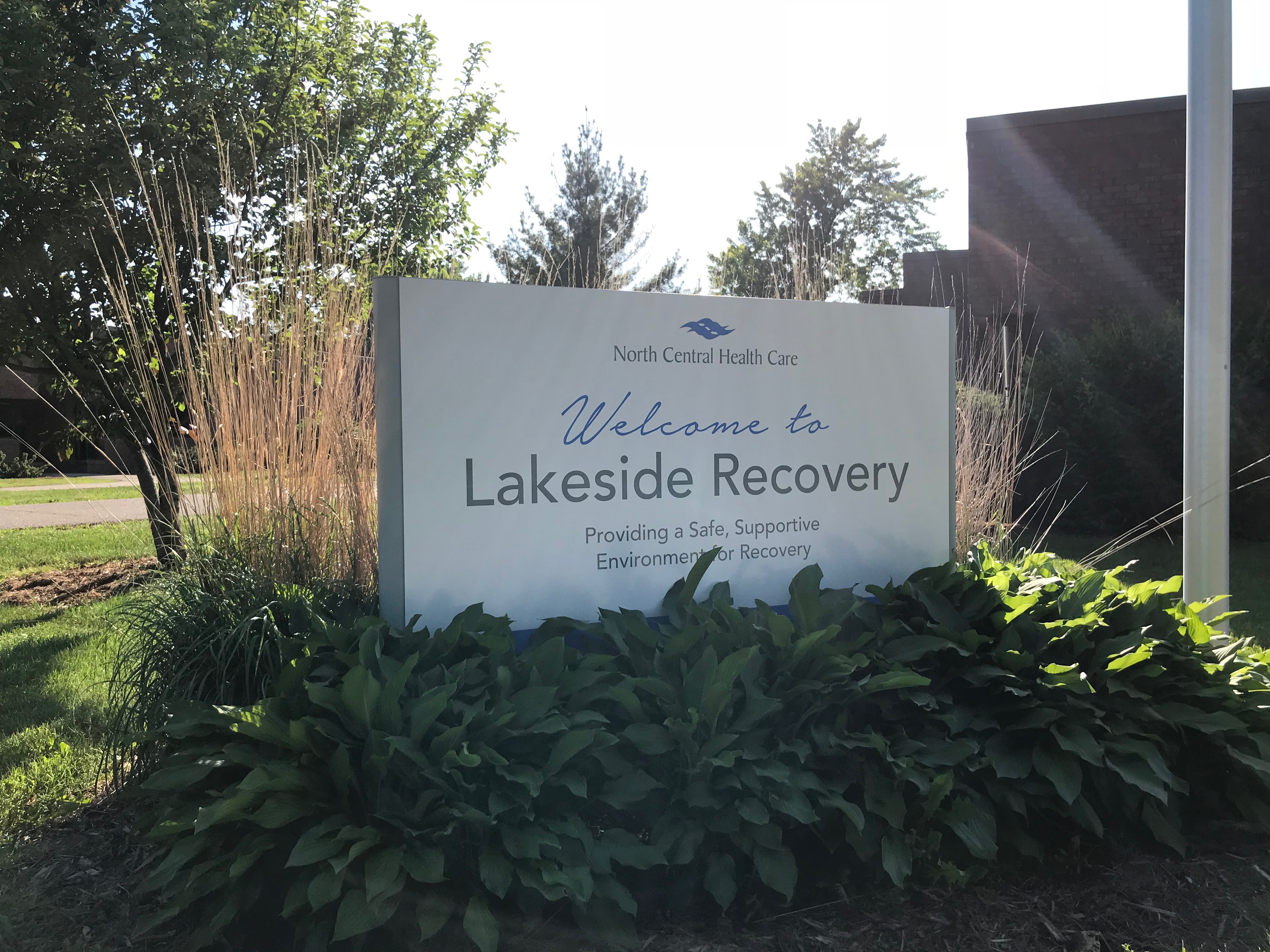 Lakeside Recovery sign